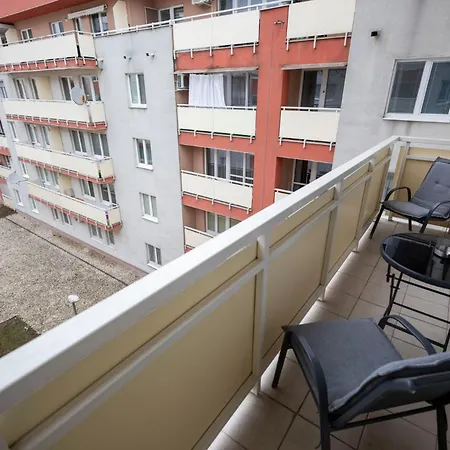 Апартаменты Alure Residences 15 & 24h Self Check-in, Private Parking In Front Of The Building Included, New Building, Center *