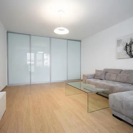 Appartement Alure Residences 15 & 24h Self Check-in, Private Parking In Front Of The Building Included, New Building, Center